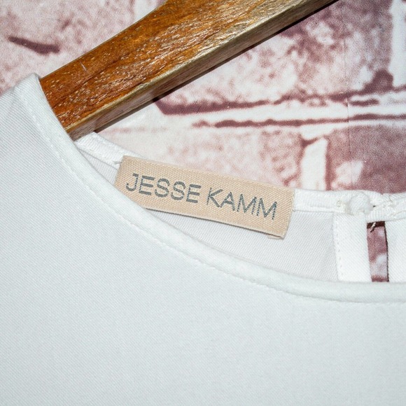 Jesse Kamm Women's steinem T-Shirt in Bone White Size Small - Picture 3 of 11